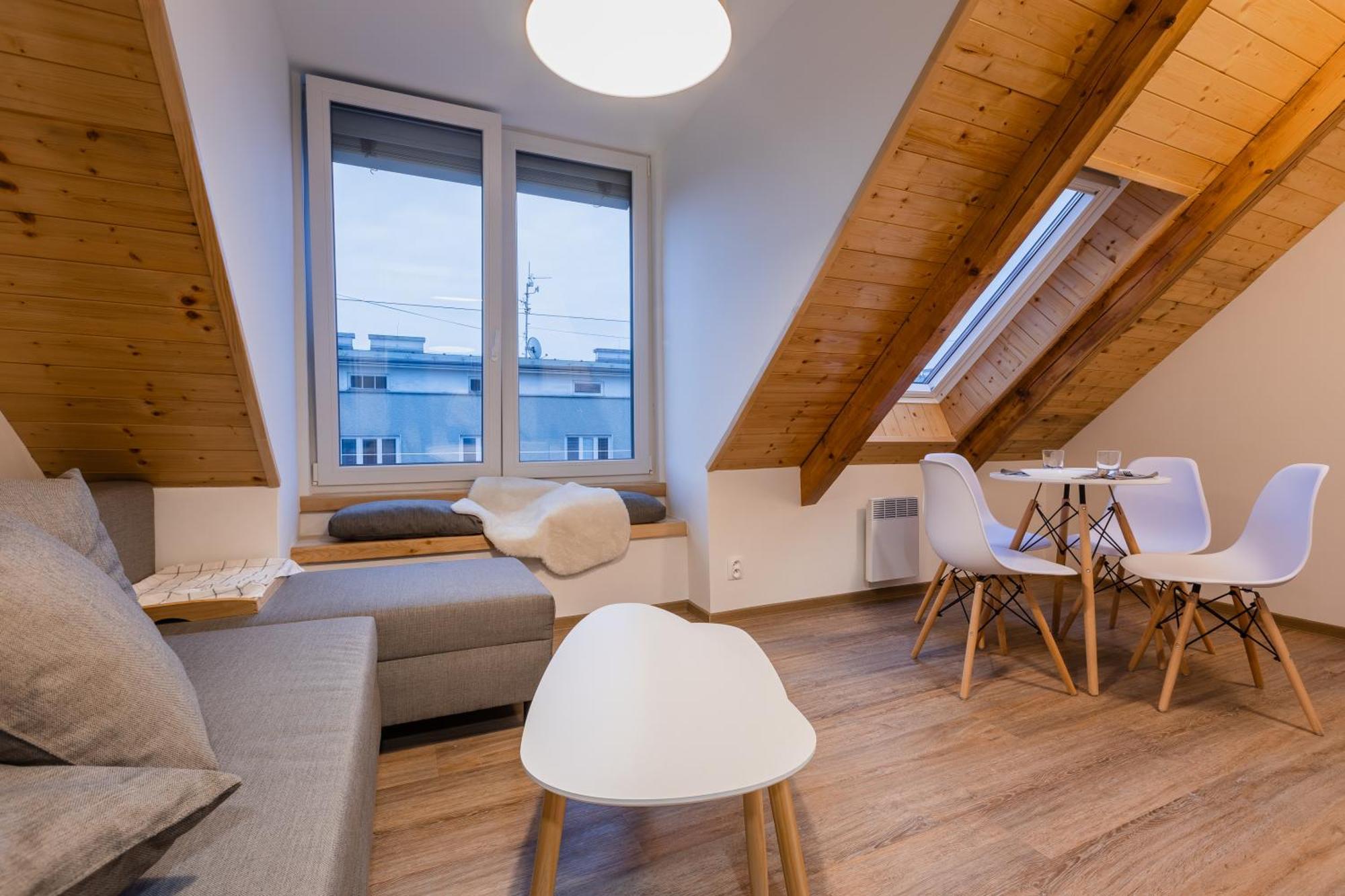 Romanticky Loft Parking U Hlavniho Nadrazi Olomouc Exterior photo
